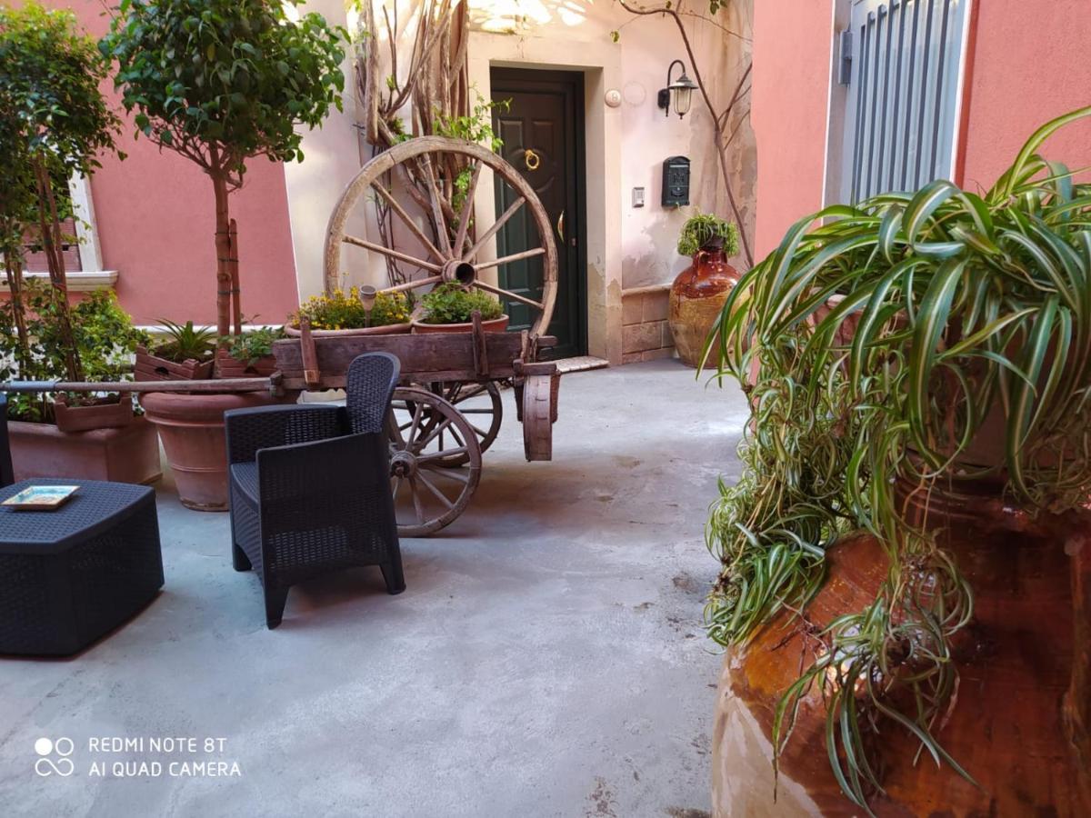 B&B Corte Dei Figuli San Pietro in Lama Экстерьер фото